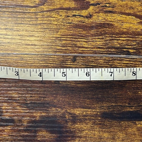 10 kt gold diamond teardrop necklace - Picture 4 of 6